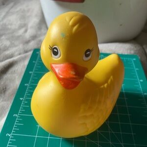 Vintage 1977 Knickerbocker Toy Company(KTC), Yellow Duck USA 4" Rubber Ducky